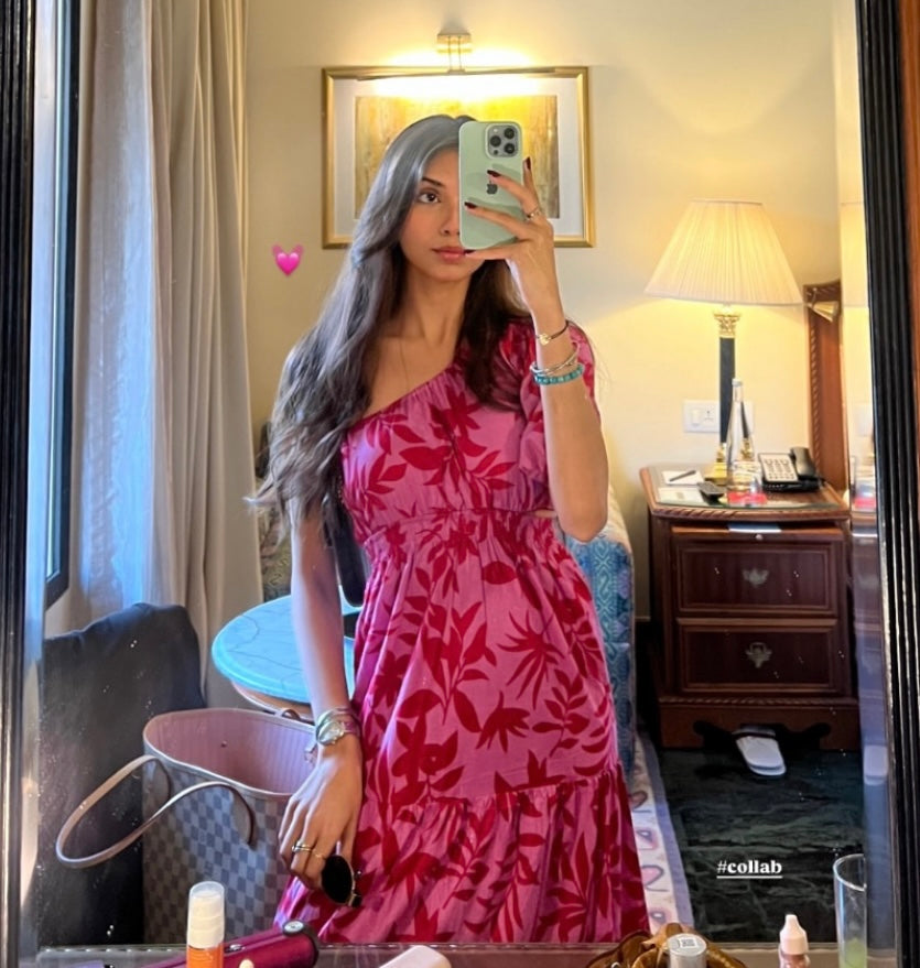 <h3>Our customers tell it better😍</h3>